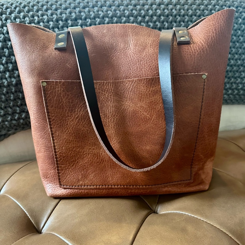 Sedona medium classic tote